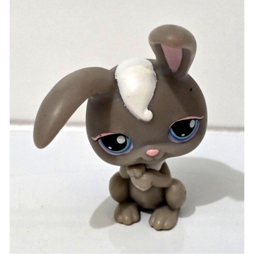 Hasbro Littlest Pet Shop #14 Gray Bunny Rabbit